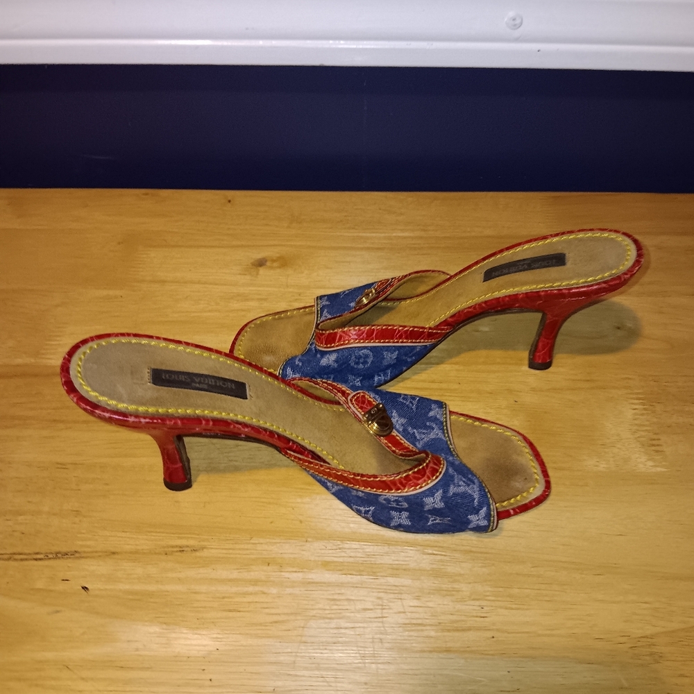 Louis Vuitton Rare Vintage Monogeam Blue Denim Heels Size 36 - Picture 3 of 5